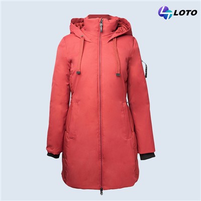 Raudona parko striukė